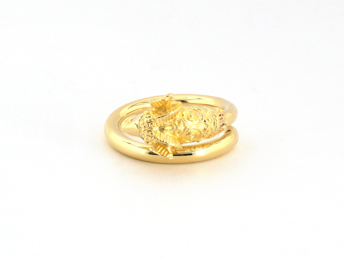 902383 - Gold Rams Head Hollow Tubular Shank By-Pass Ring