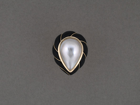 902388 - Maz Gold Mabe Pearl Black Onyx Tiered Cocktail Ring
