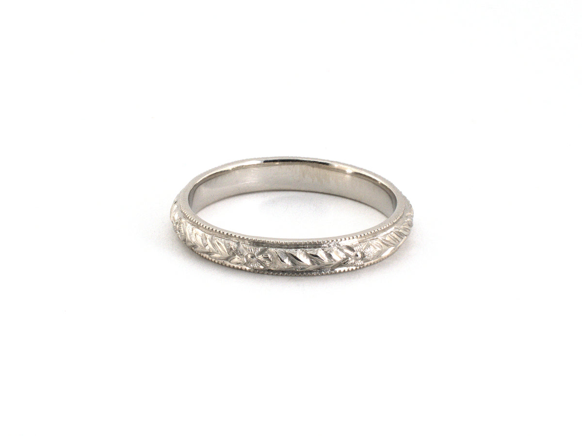 902410 - Platinum Wedding-Band Ring