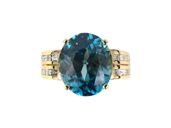 91031 - Julius Cohen Gold Diamond Oval Zircon Cocktail Ring