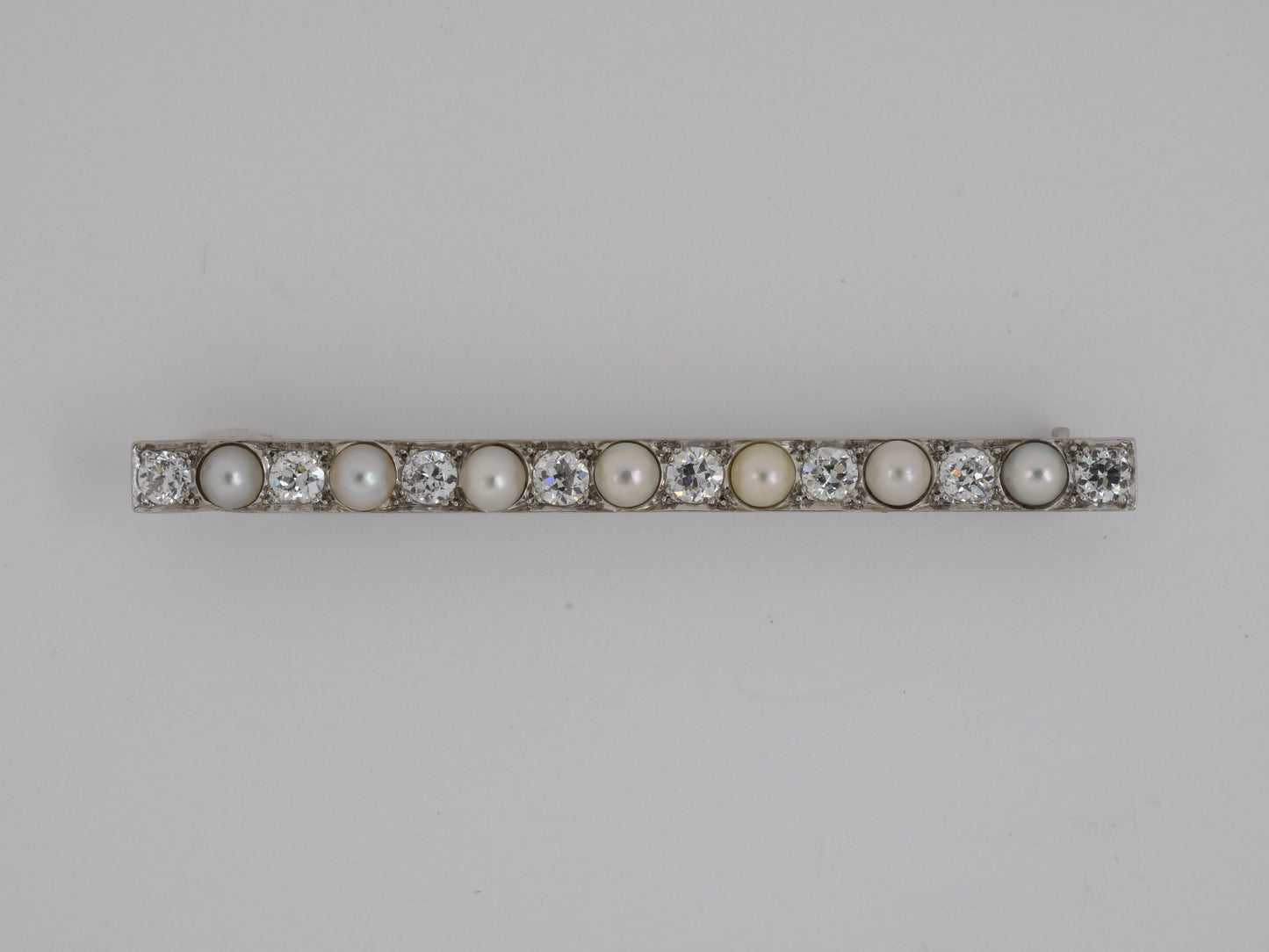 20840 - Art Deco Platinum Diamond Pearl Pin