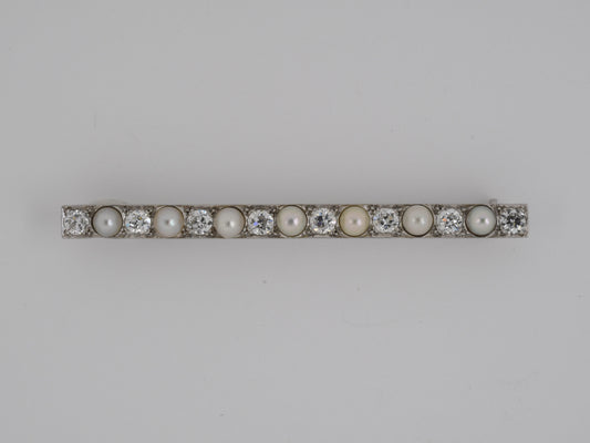 20840 - Art Deco Platinum Diamond Pearl Pin