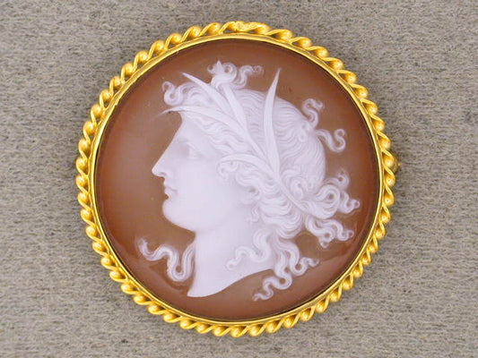 23022 - Gold Carnelian Cameo Pin