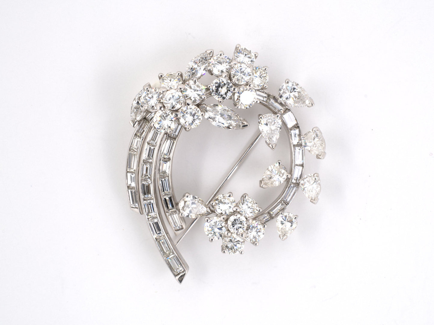 23857 - Circa 1960s Platinum Diamond Flower Circle Pin