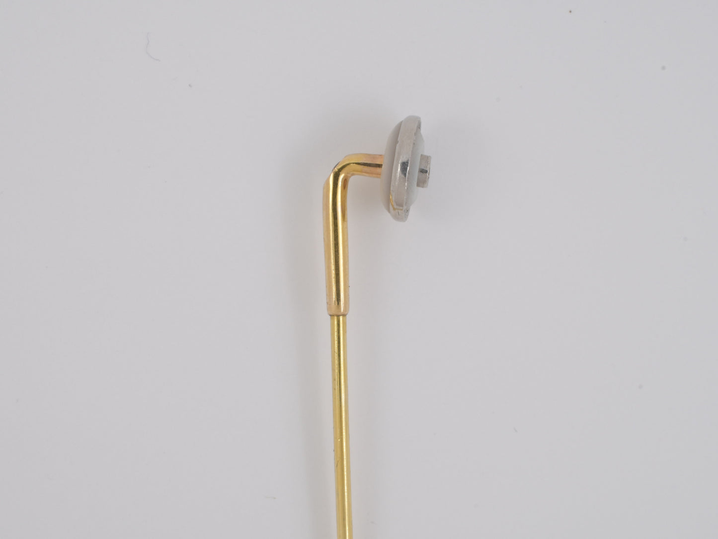 30586 - Art Deco Platinum Gold Mother Of Pearl Diamond Circle Stick Pin