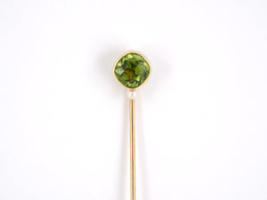 31010 - SOLD - Victorian Gold Peridot Pearl Stick Pin