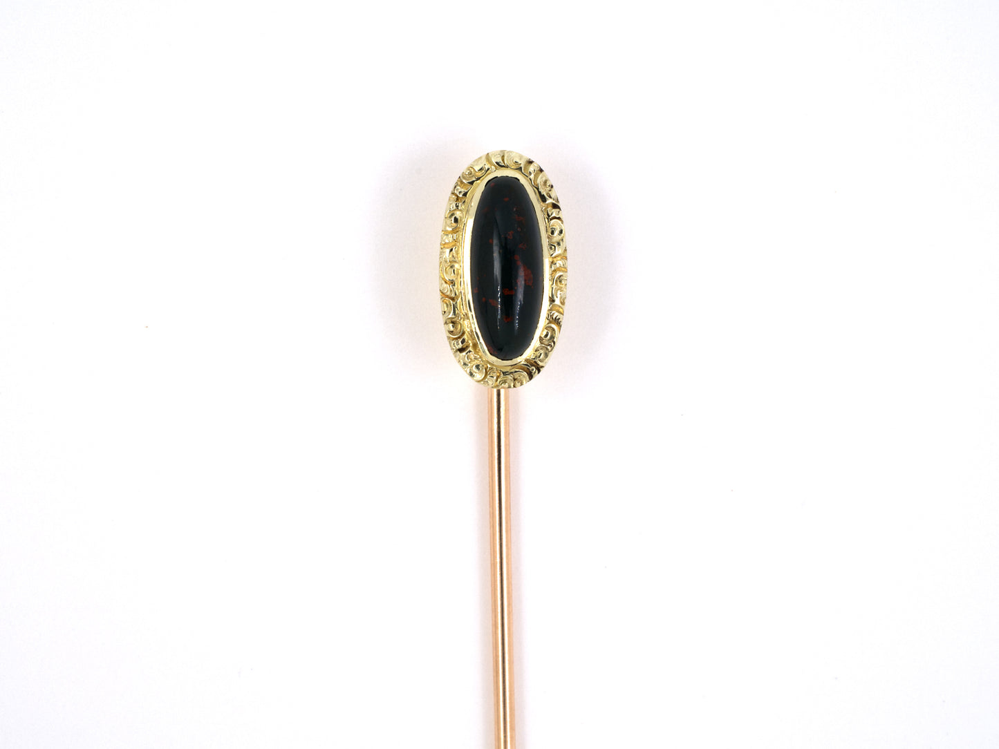 31318 - Victorian Gold Bloodstone Carved Frame Stick Pin