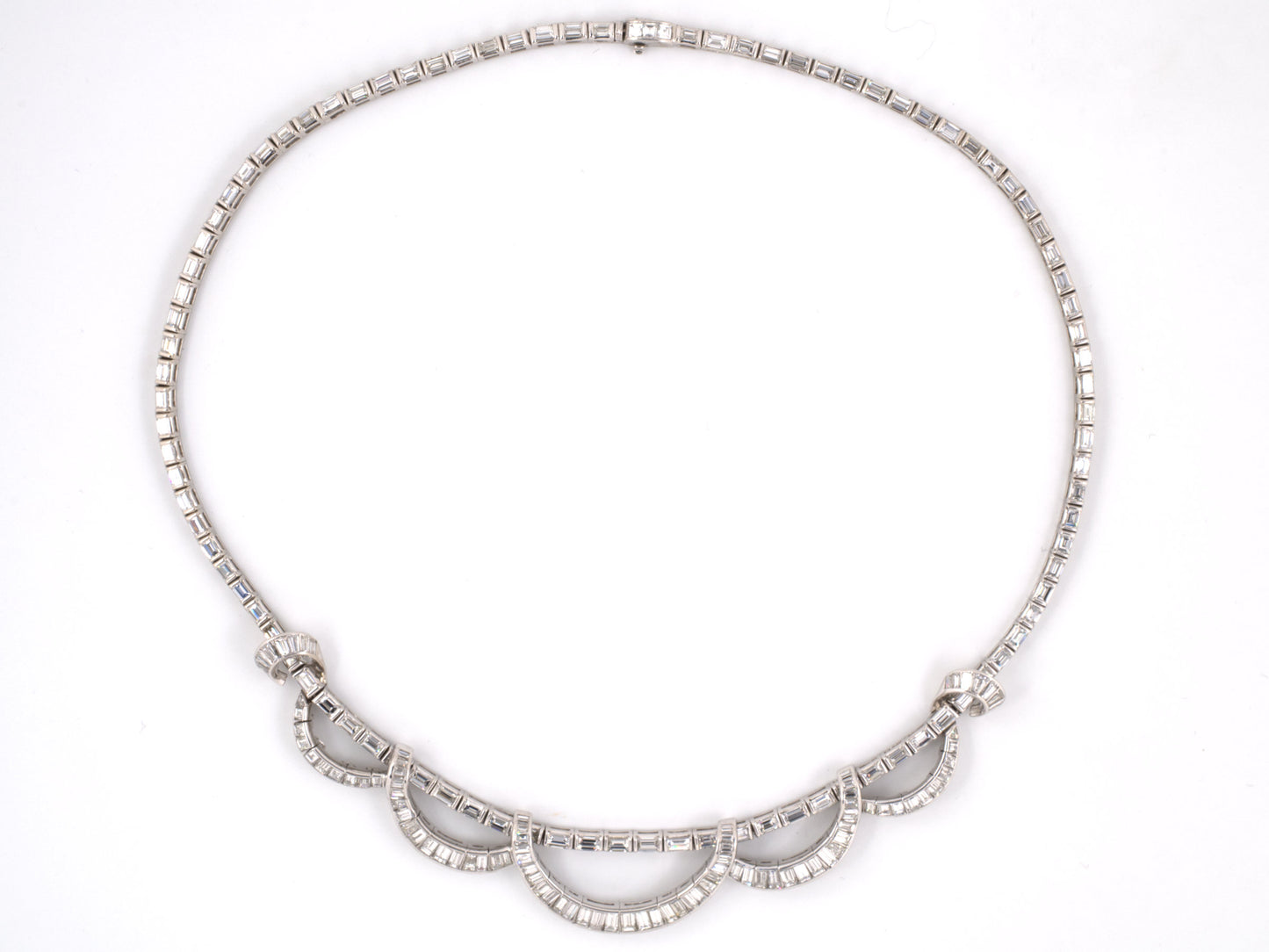 41503 - Circa 1960 Platinum Diamond Scalloped Necklace