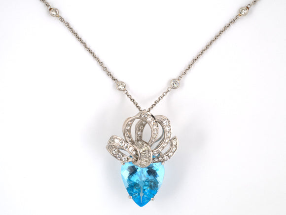 43129 - Circa 1950 Platinum Blue Topaz Diamond Pendant Necklace