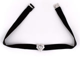 43991 - Circa 1950 Platinum Diamond Heart Shape Choker Necklace