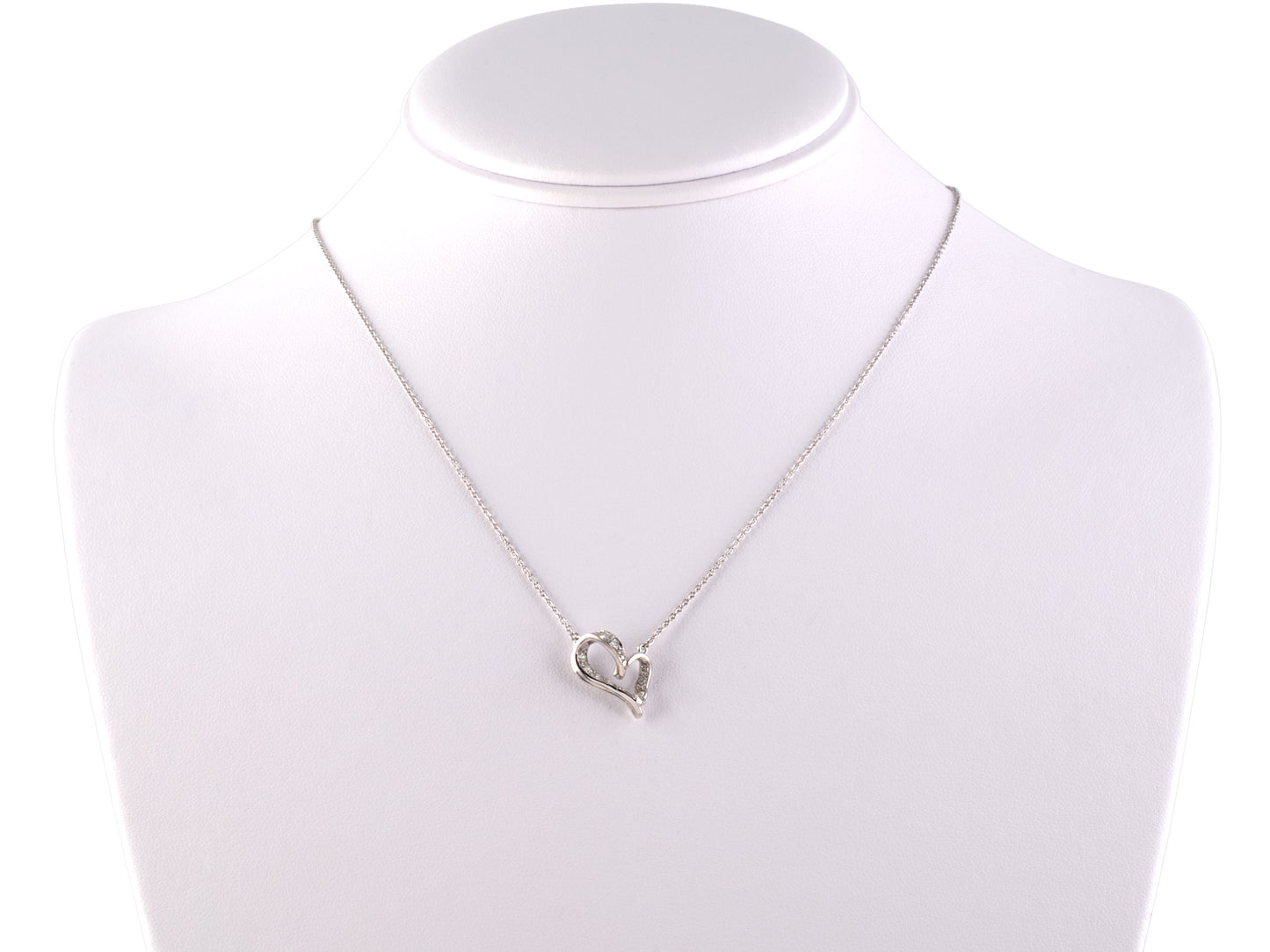 45084 - SOLD - Platinum Diamond Heart Pendant Necklace