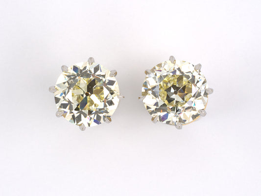 50930 - Platinum Gold Diamond Filigree Basket Stud Earrings