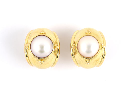 53954 - SOLD - Elizabeth Locke Gold Mabe Pearl Hammered Finish Earrings