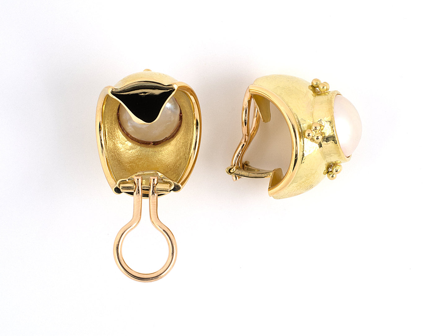 53954 - SOLD - Elizabeth Locke Gold Mabe Pearl Hammered Finish Earrings