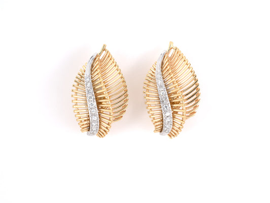 54215 - Circa 1940S Retro Gold Diamond Leaf Design Earrings