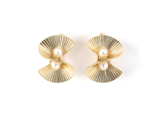 54216 - SOLD - Gold Pearl Swirl Ribbon Figure-8 Earrings