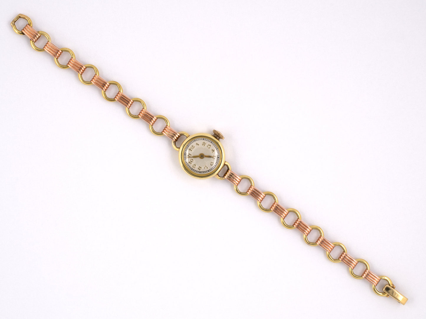 60372 - SOLD - Retro Gold Round Face Ladies Watch