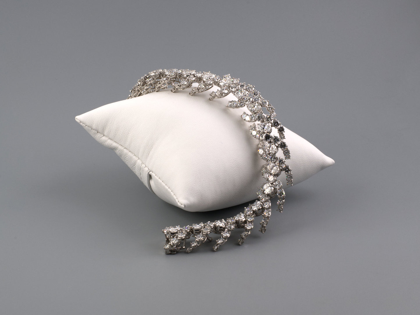 72237 - Circa 1967 Oscar Heyman Diamond Woven Bracelet