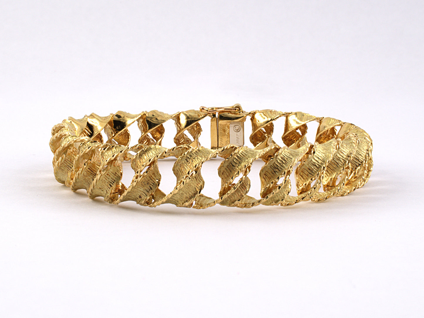 72902 - Circa 1987 Tiffany Gold French Ribbon Curb Link Bracelet