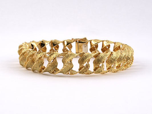 72902 - Circa 1987 Tiffany Gold French Ribbon Curb Link Bracelet