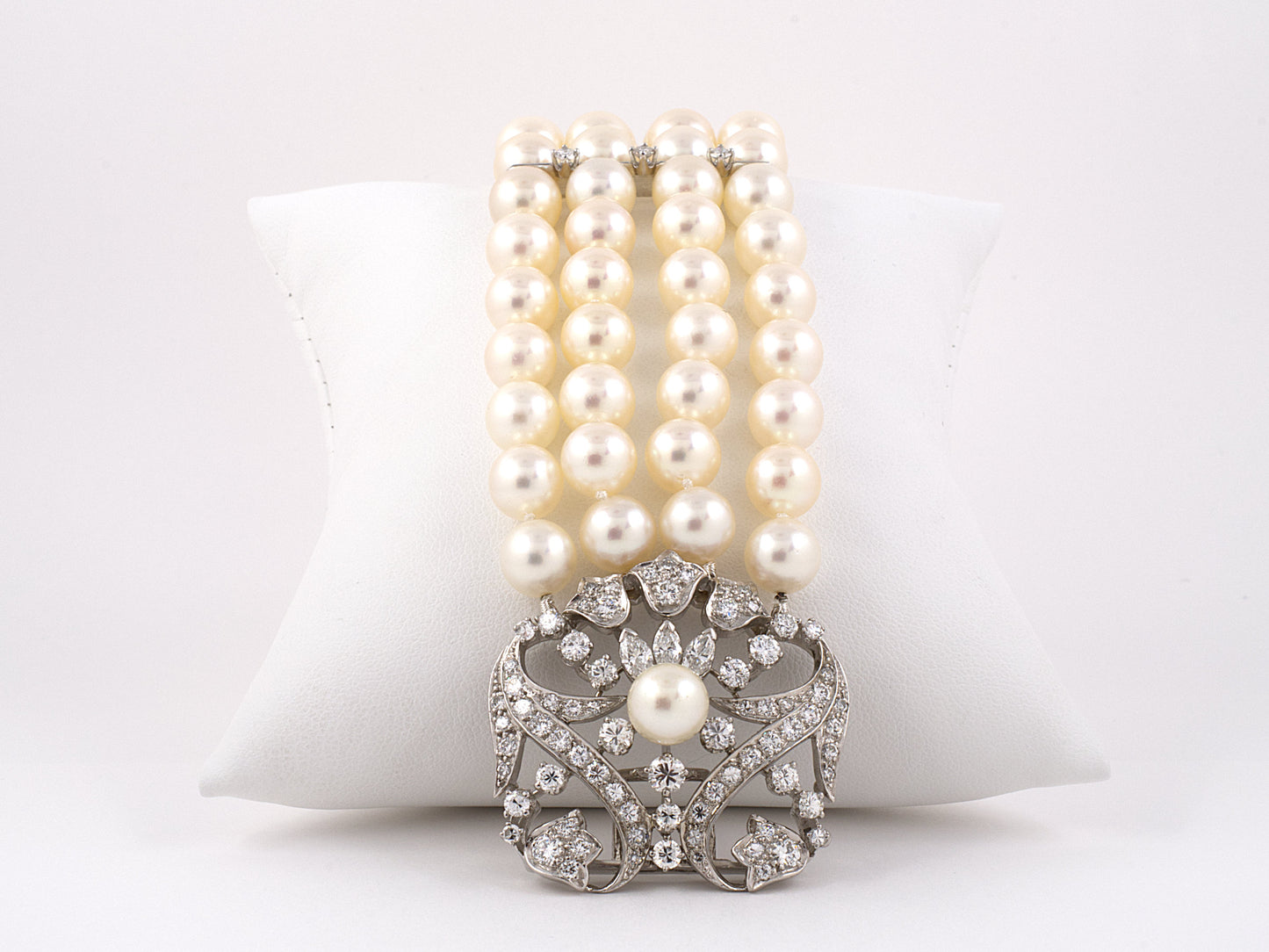 72929 - SOLD - Platinum Diamond Pearl Swirl Bracelet
