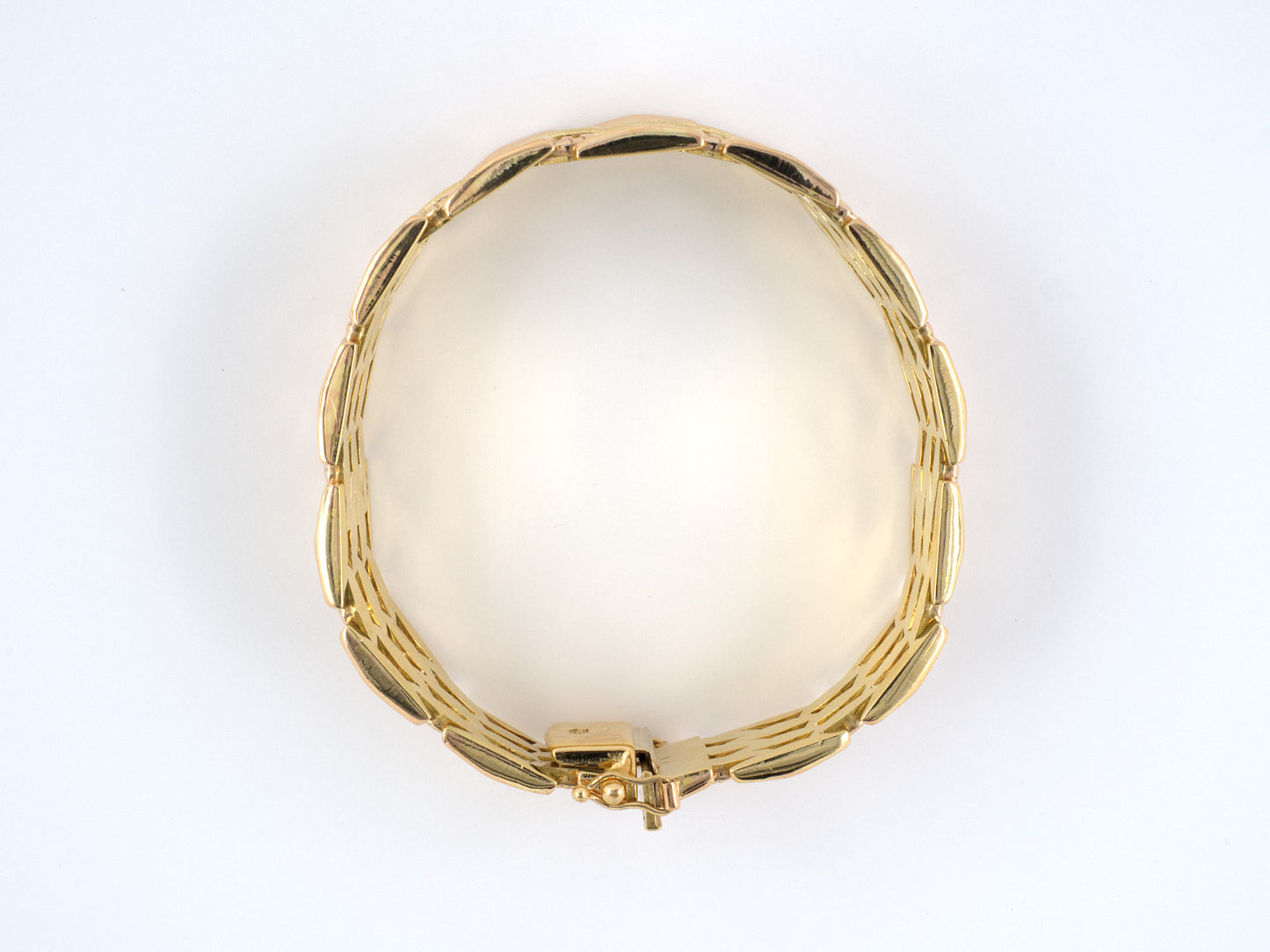 73257 - Circa 1950 Gold Florentine Triangle Link Bracelet
