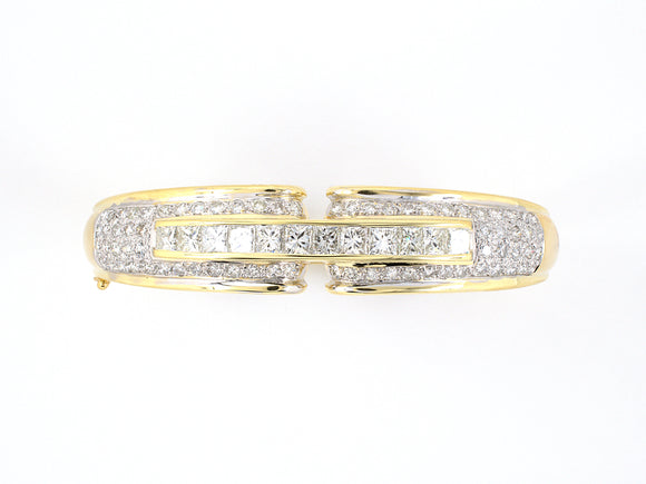 73387 - Gold Diamond Bangle Hinged Bracelet