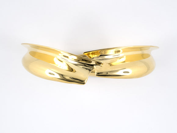 73433 - Circa 2000s Tiffany Gehry Gold Grooved Fish Bangle Bracelet