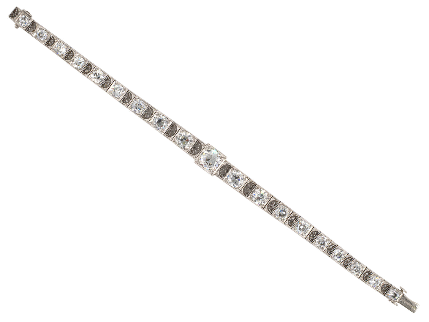 73776 - Art Deco Platinum Diamond Filigree Link Tapered Bracelet
