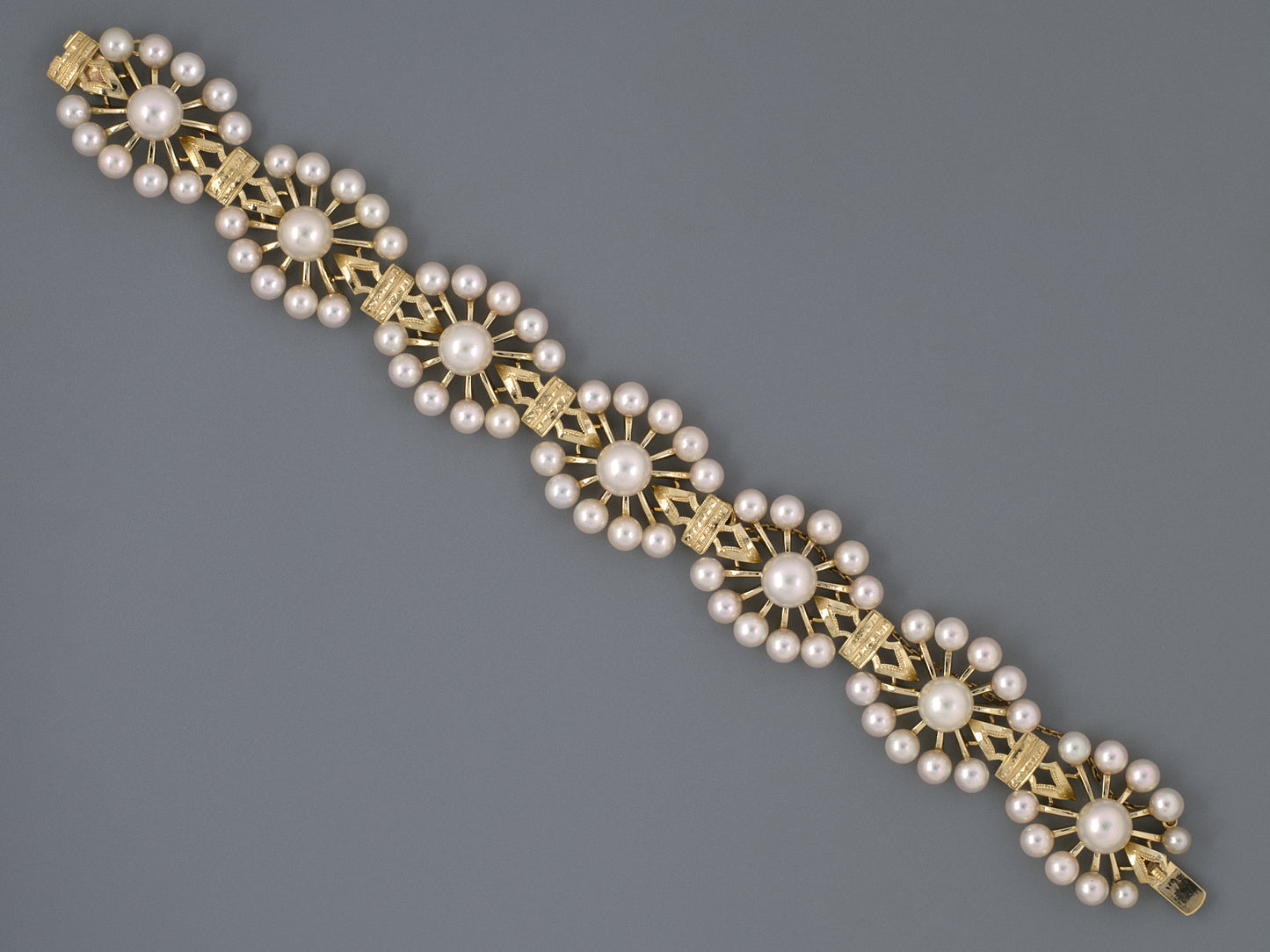 73821 - Mikimoto Gold Pearl Floral Cluster 7 Sections Links Bracelet