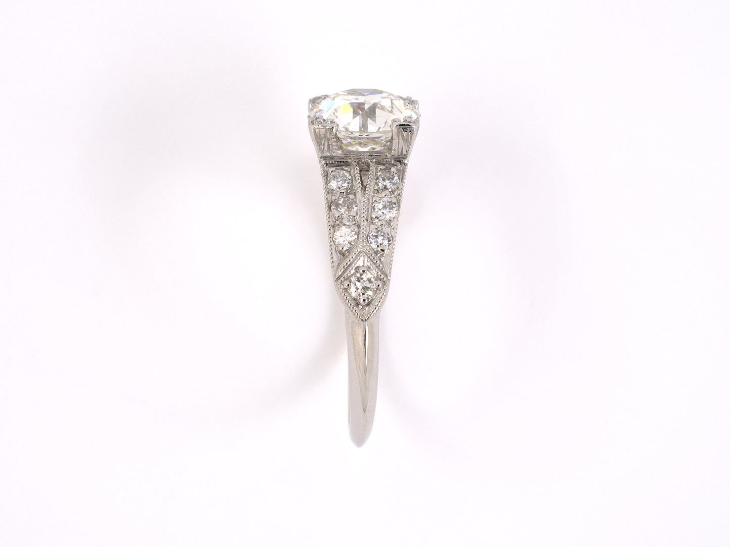 900021 - Art Deco Platinum Diamond Engagement Ring