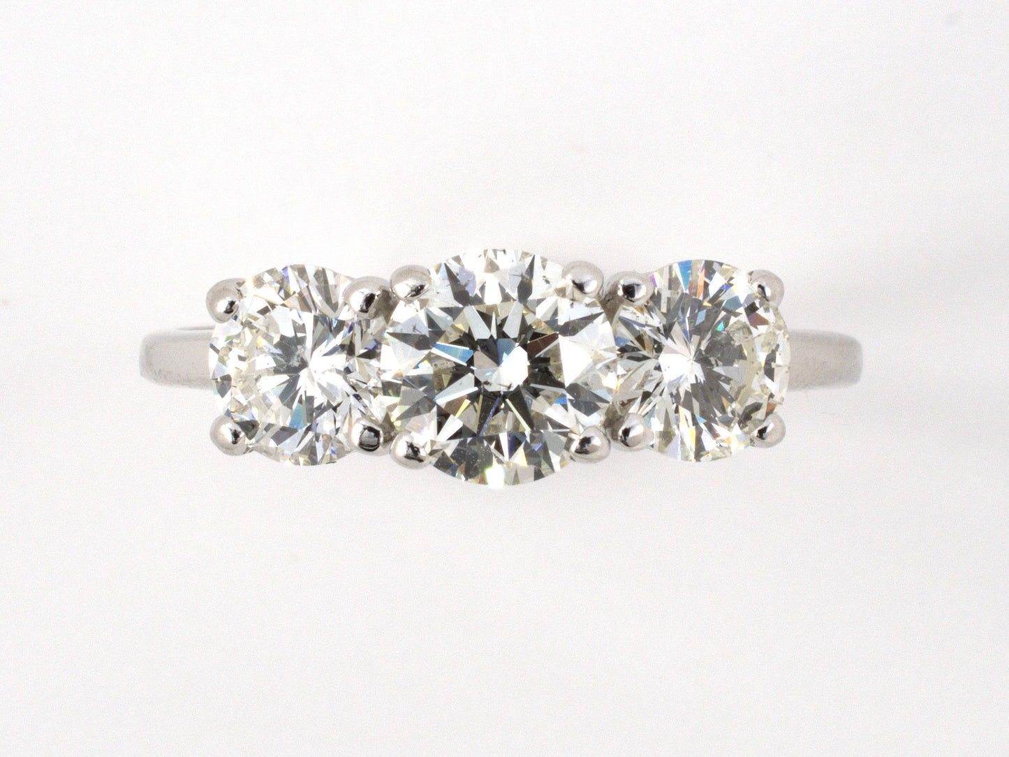 900683 - SOLD - Gold Diamond 3-Stone Ring