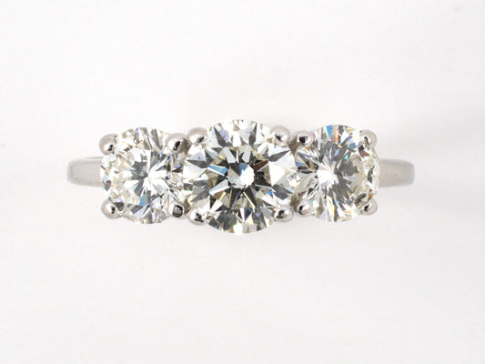 900683 - SOLD - Gold Diamond 3-Stone Ring