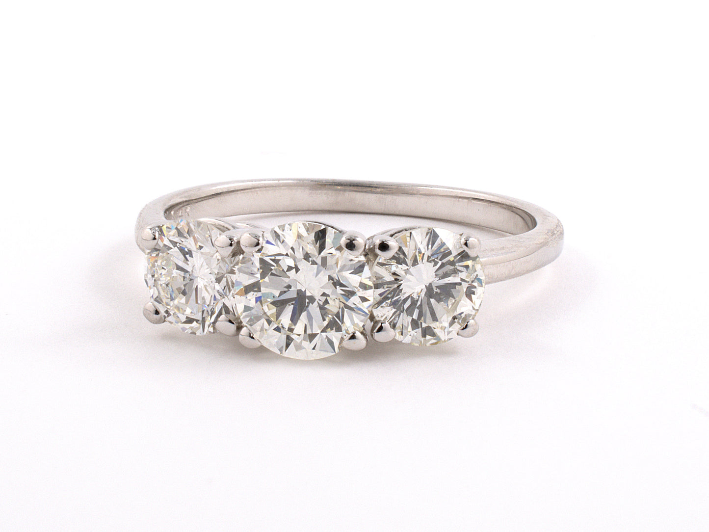 900683 - SOLD - Gold Diamond 3-Stone Ring