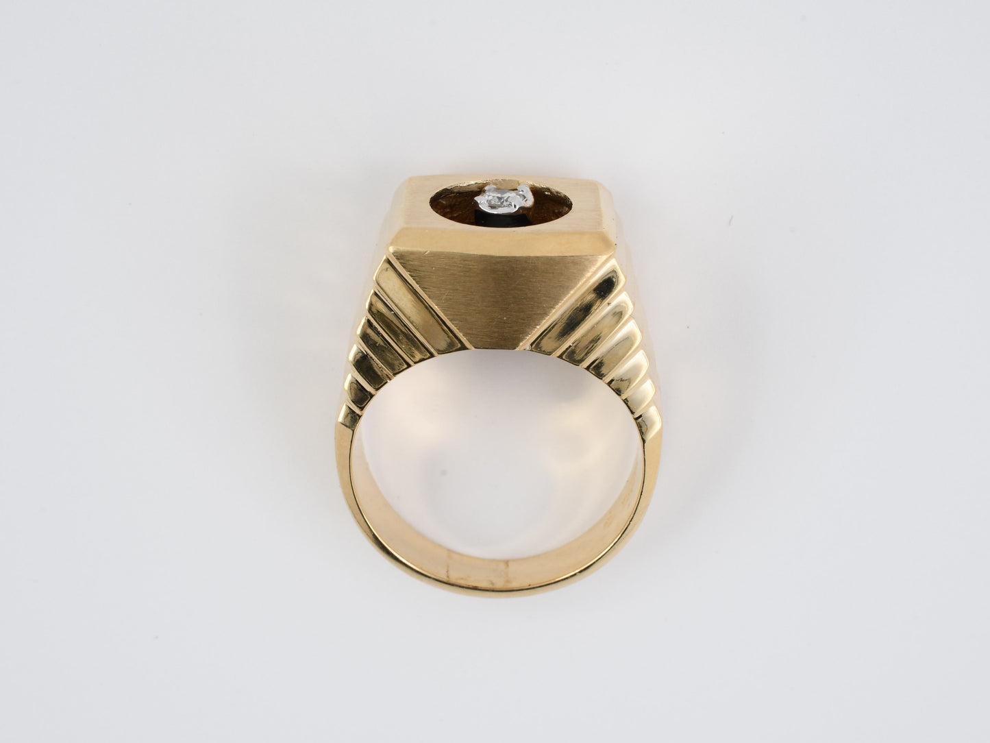 900842 - Gold Diamond Onyx Gents Ring