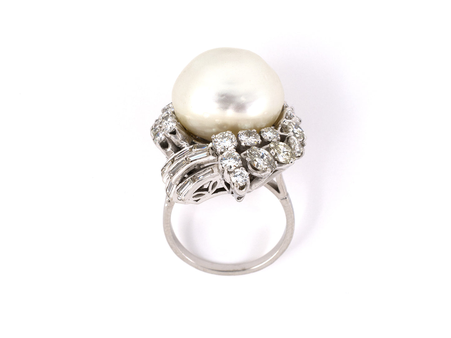 901095 - Gold South Sea Pearl Diamond Cluster Swirl Cocktail Ring