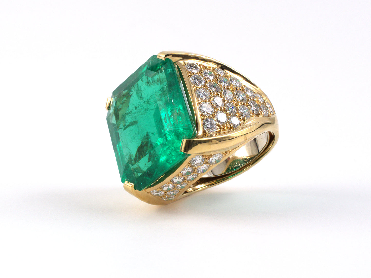 901104 - Gold AGL Colombian Emerald Diamond Cocktail Ring