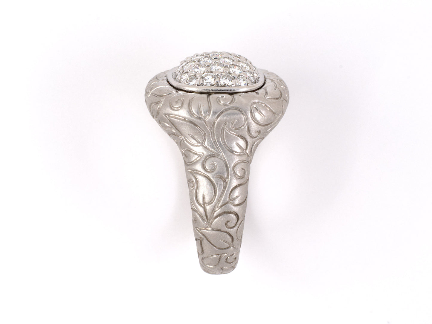 901277 - SOLD - Seidengang Gold Diamond Carved Ring