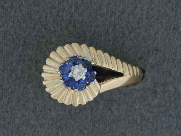 901347 - Circa 1950 Gold Sapphire Diamond Corrugated Swirl Cluster Ring