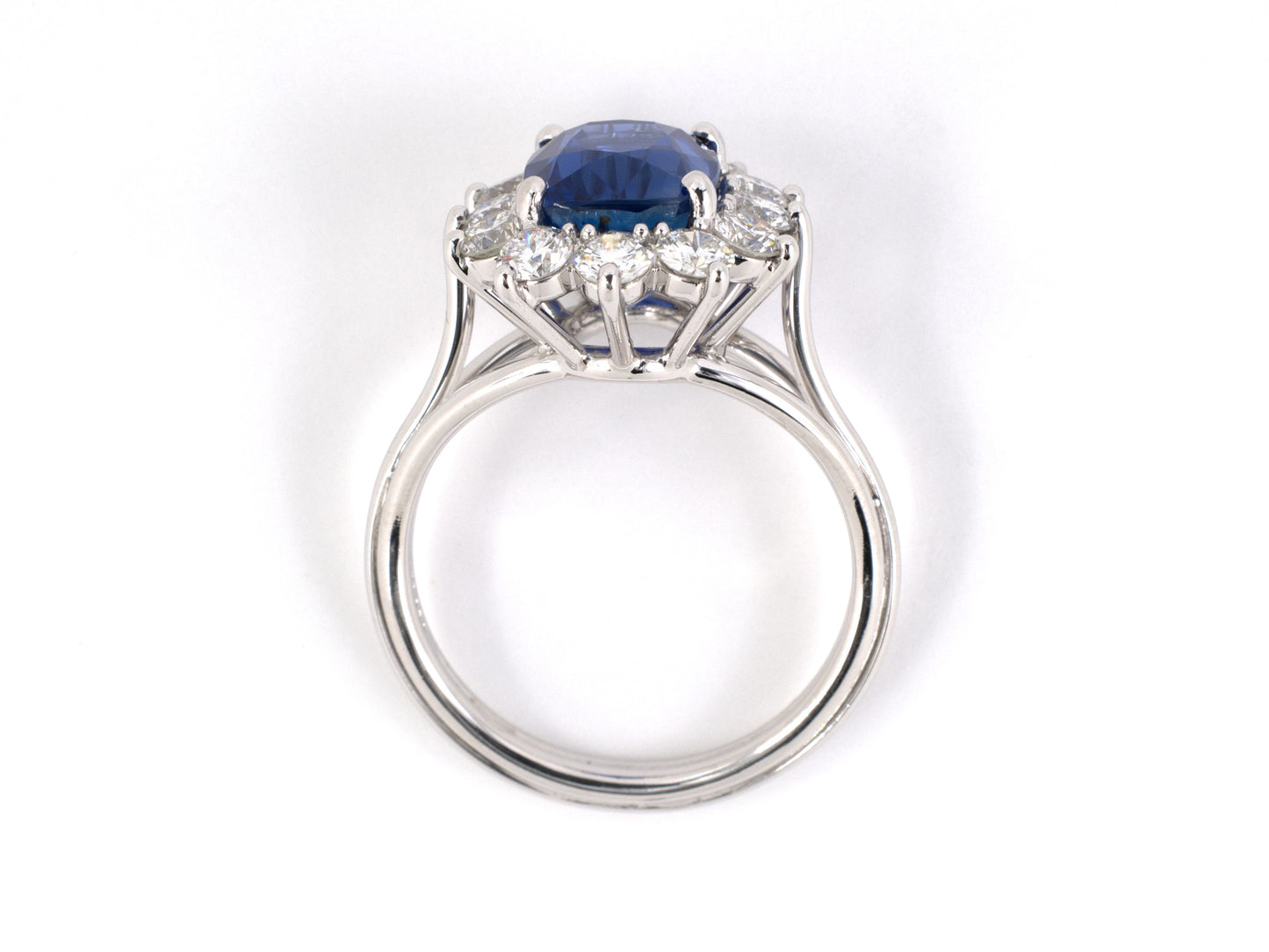 901517 - Platinum AGL Ceylon Sapphire Diamond Cluster Ring