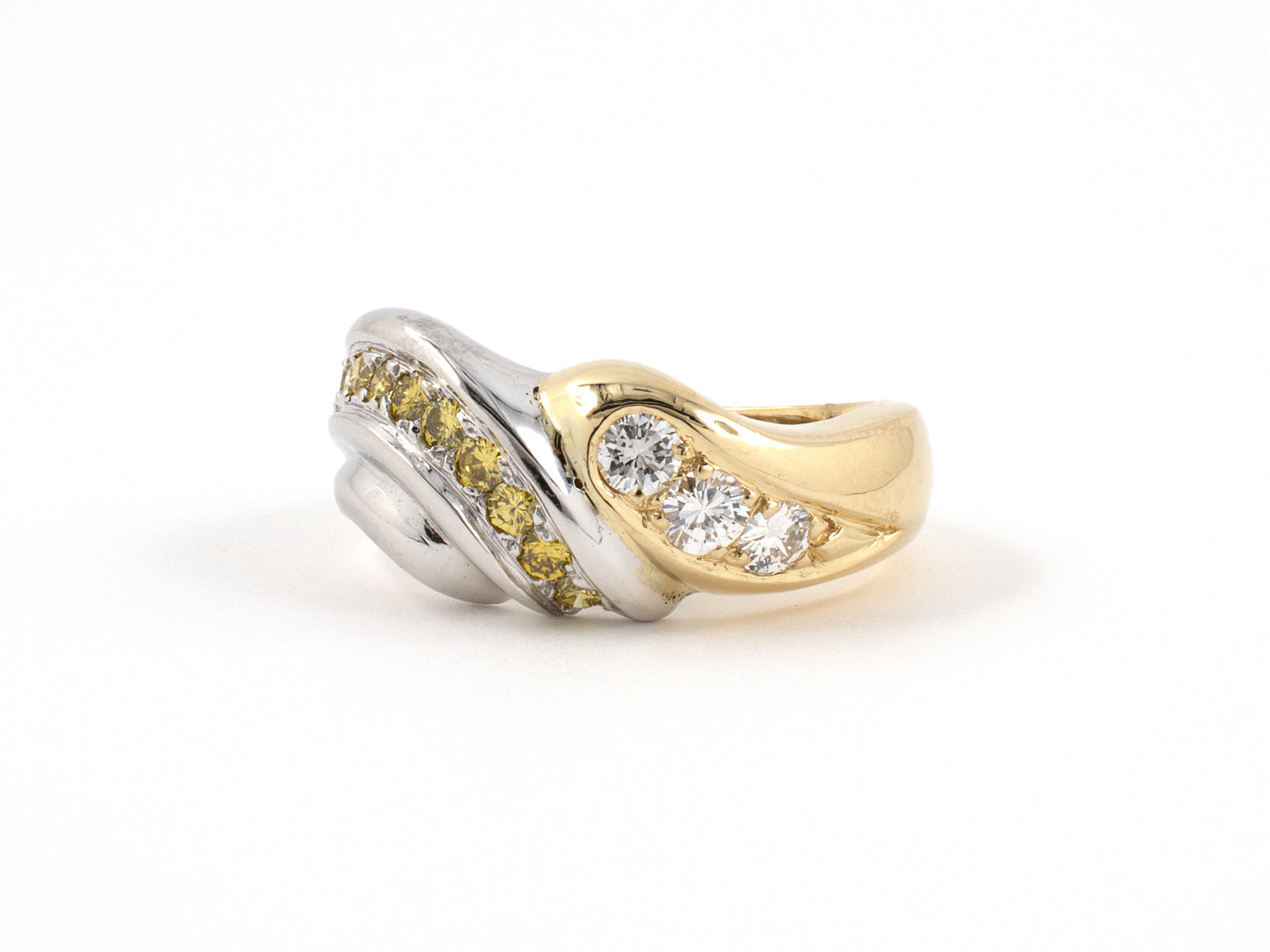 901594 - SOLD - Gold GIA Diamond Twist Wedding Ring