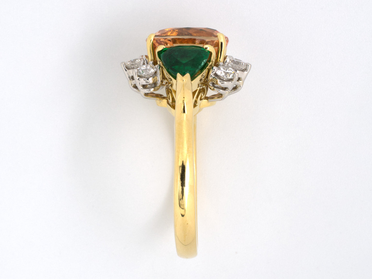 901626 - Gold Platinum AGL Ceylon Orange Sapphire Emeralds Diamond Ring