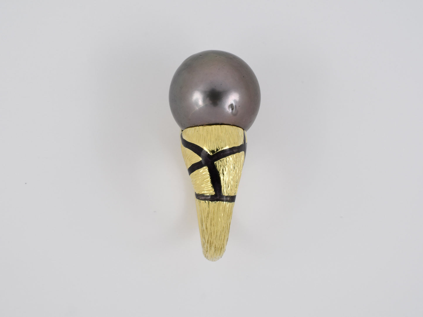 901849 - Dorota Gold South Sea Tahitian Black Pearl Enamel Carved Sabi Ring