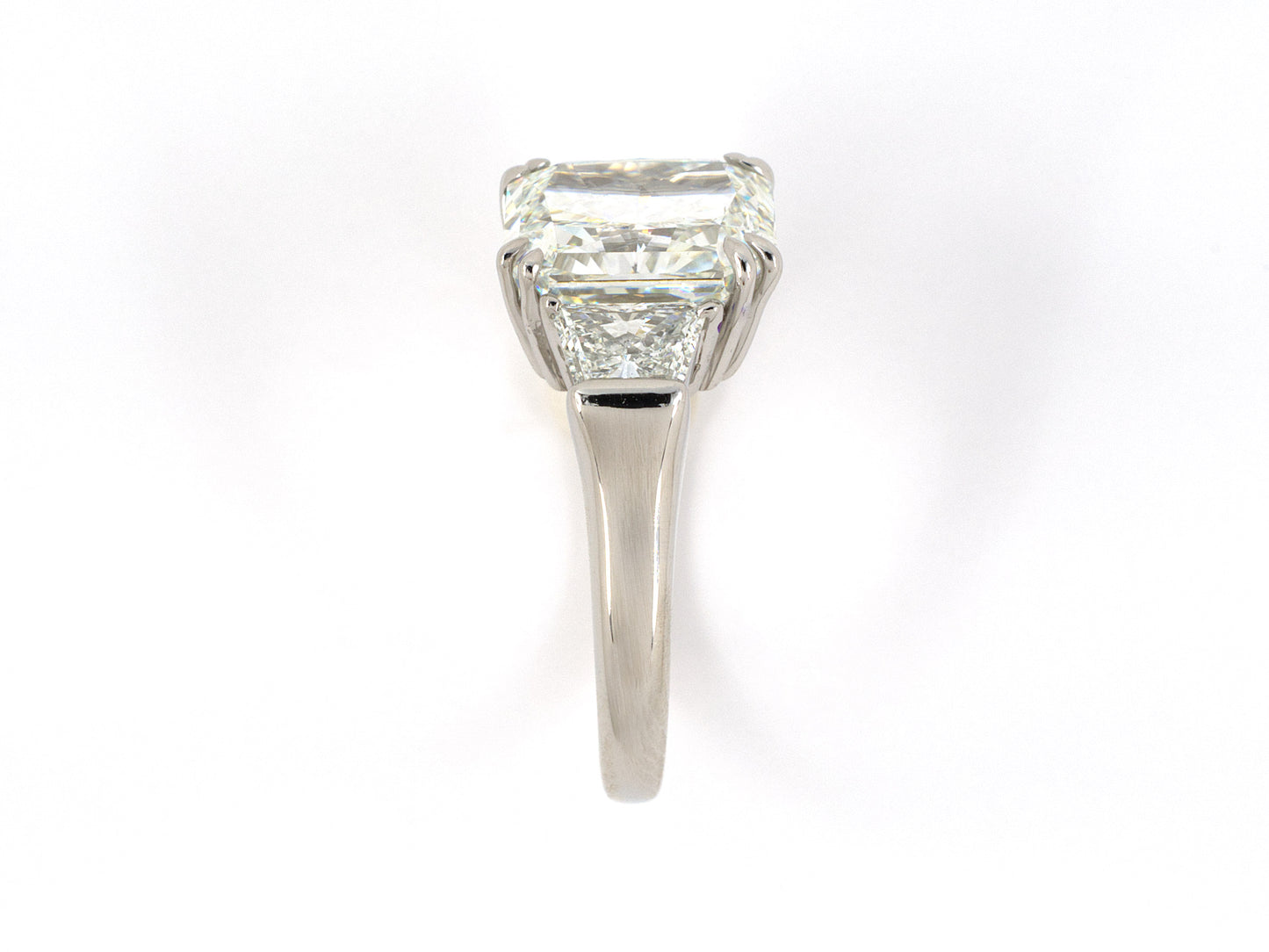 901975 - Platinum Diamond GIA Radiant Engagement Ring
