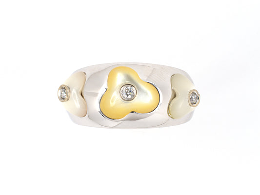 902037 - Italy Gold Diamond Cabochon Mother Of Pearl Floral Band Ring