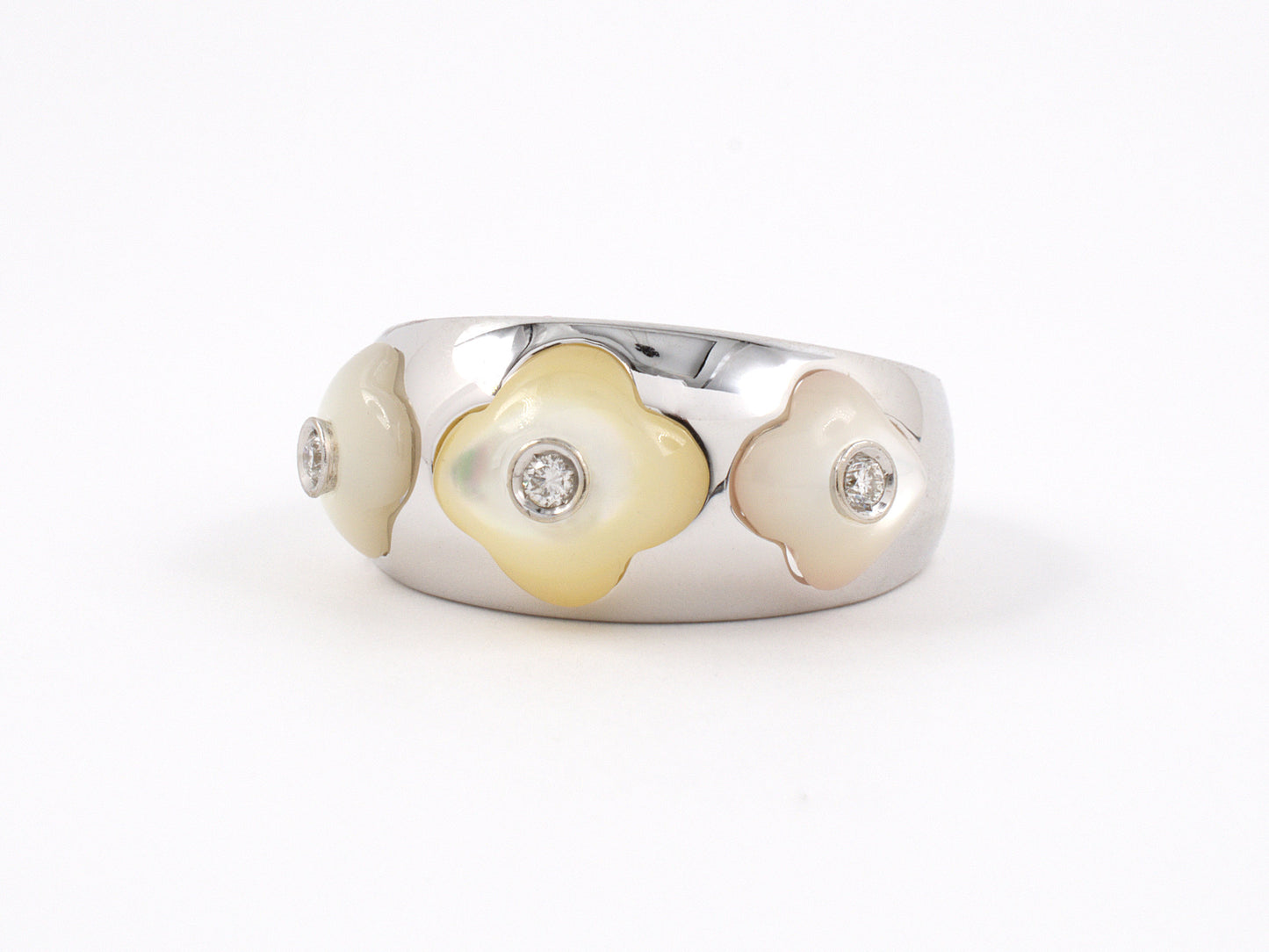 902038 - SOLD - Italy Gold Diamond Cabochon Mother Of Pearl Floral Band Ring