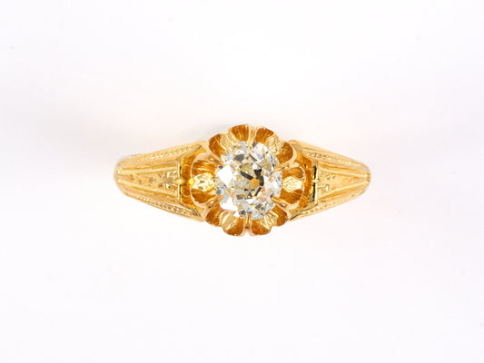 91394 - Gold Diamond Antique-Style Carved Chased Scalloped Solitaire Ring