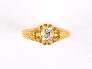 91394 - Gold Diamond Antique-Style Carved Chased Scalloped Solitaire Ring