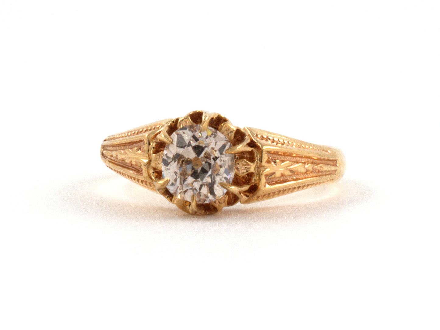 91620 - SOLD - Gold Diamond Antique-Style Carved Chased Scalloped Solitaire Ring