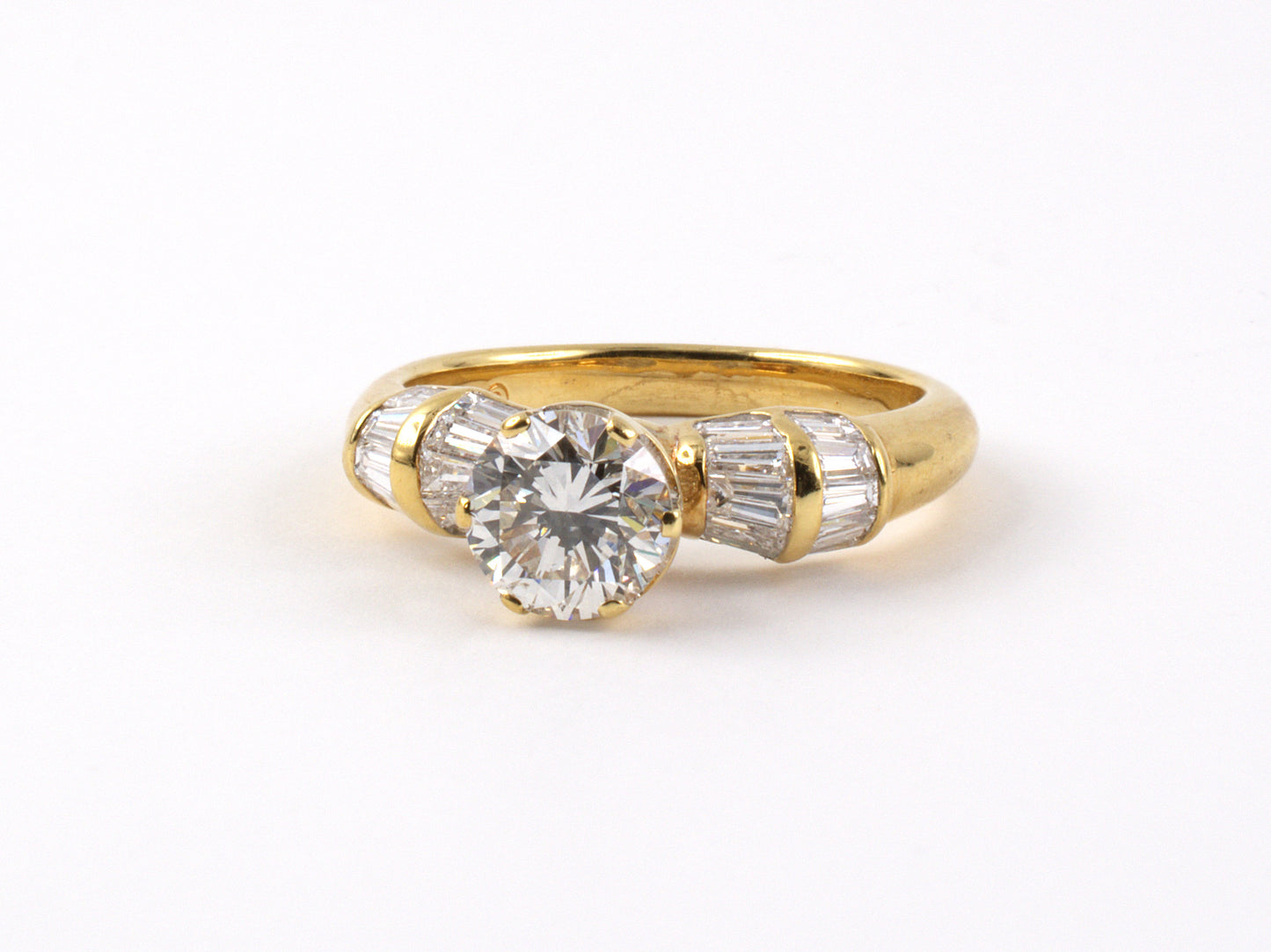 92063 - Gold Diamond Engagement Ring